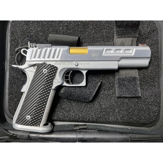 STI 1911 DVC Classic SS 5.4 9mm with 4 mags. Used.