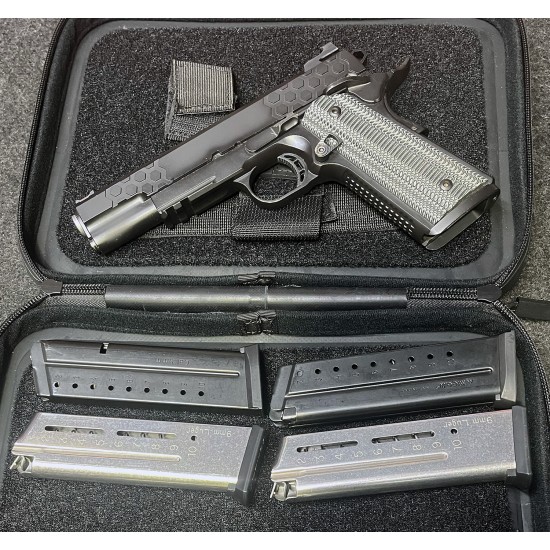 STI HEX-TAC SS 5.0 9mm with 4 mags. Used.
