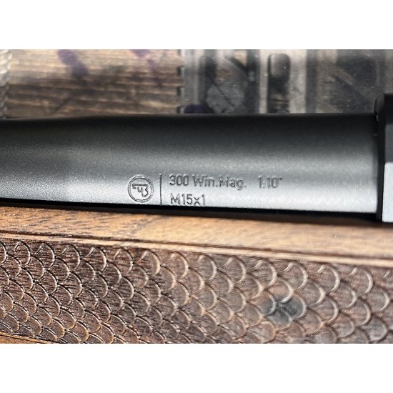 CZ 600 Lux .300WM M15x1 5D