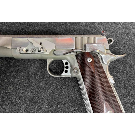 AMT Hardballer Custom 1911 45ACP SS with 7 mags 1980s Mint Condition.