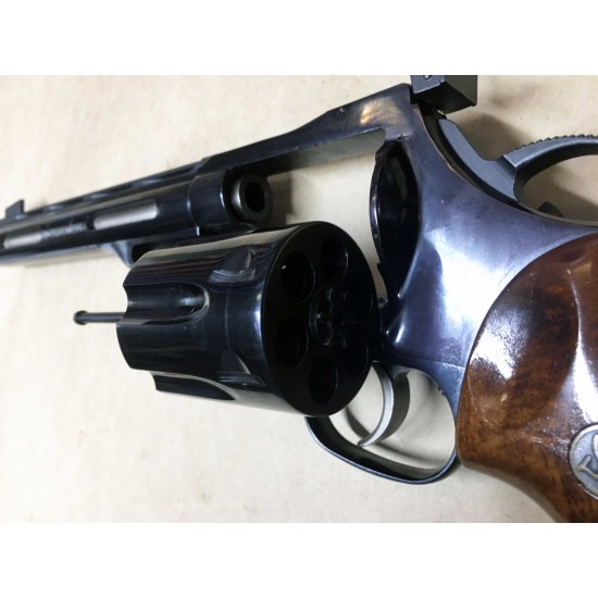 Dan Wesson 375 Super Magnum Revolver Mint Condition.